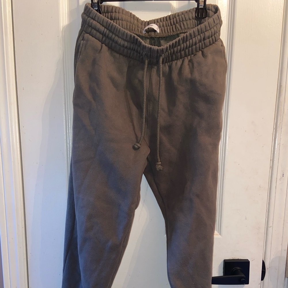 Green Aritzia Boyfriend Sweatpants Gem